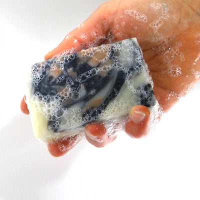 Jabón Eucalipto y Pachuli, con Arcilla Rosa y Carbón Activado - 100gr.-BluesBlu